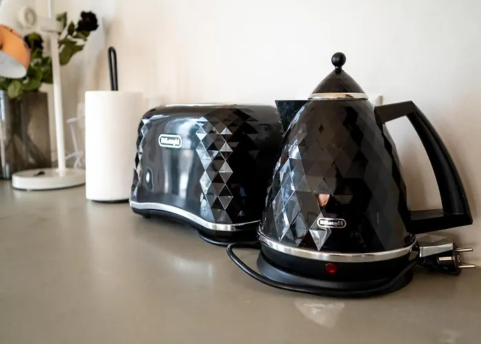 Seaview Getaway. Free Parking! شقة *