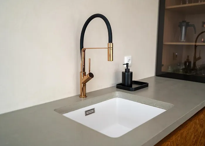 Апартаменты Seaview Getaway. Free Parking! *